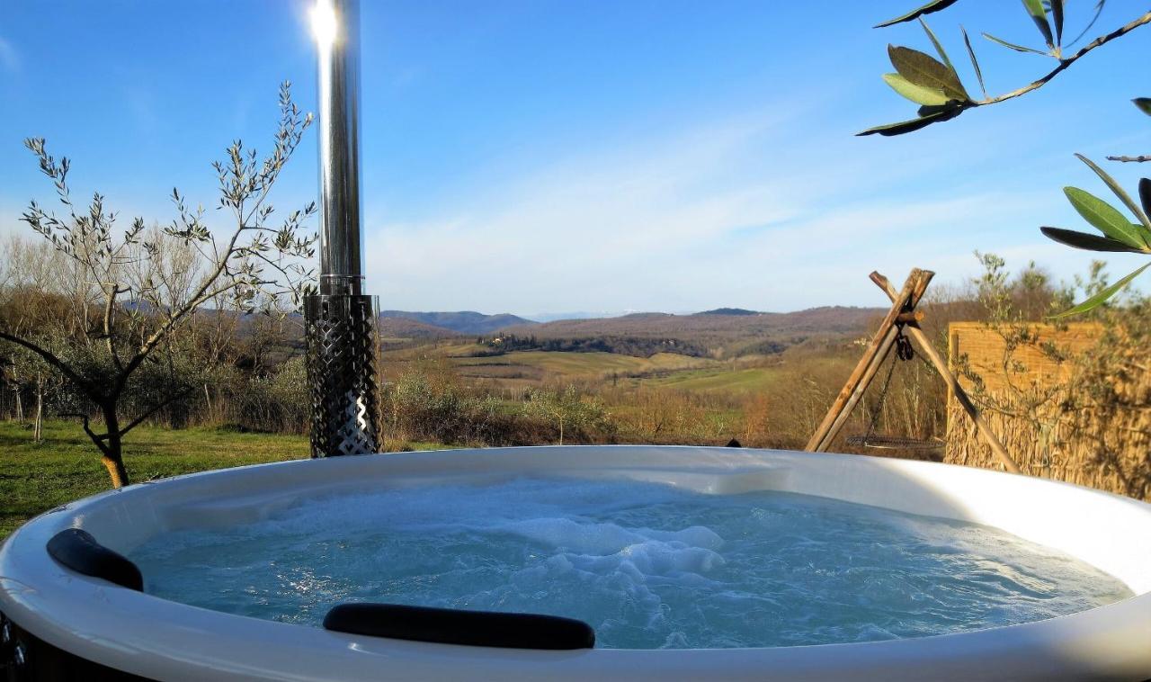 2 Cuori E 1 Yurta Glamping In Tuscany - Adults Only 阿夏诺 外观 照片