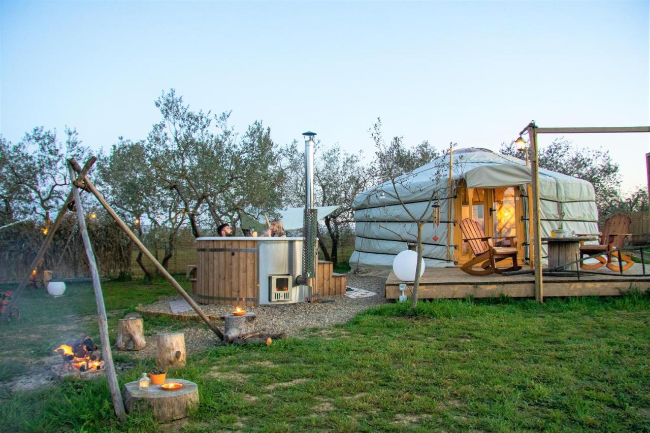 2 Cuori E 1 Yurta Glamping In Tuscany - Adults Only 阿夏诺 外观 照片